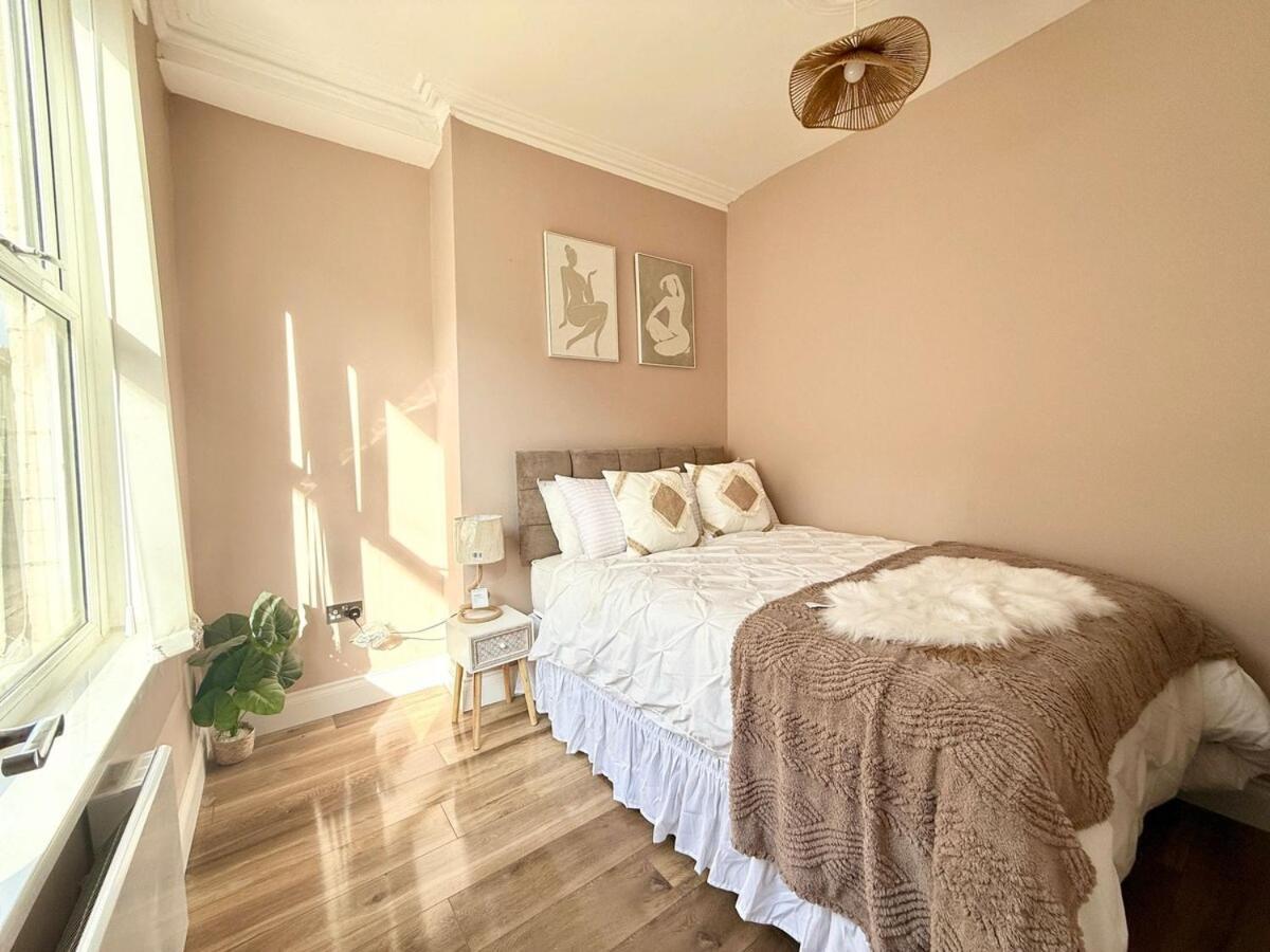 Modern 3-bed Near Stadium & * Liverpool